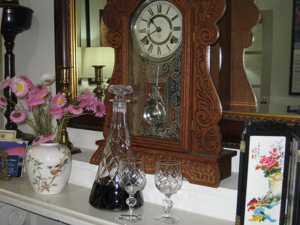 Three Chimneys Bed And Breakfast Boutique Guest House ألباني المظهر الخارجي الصورة